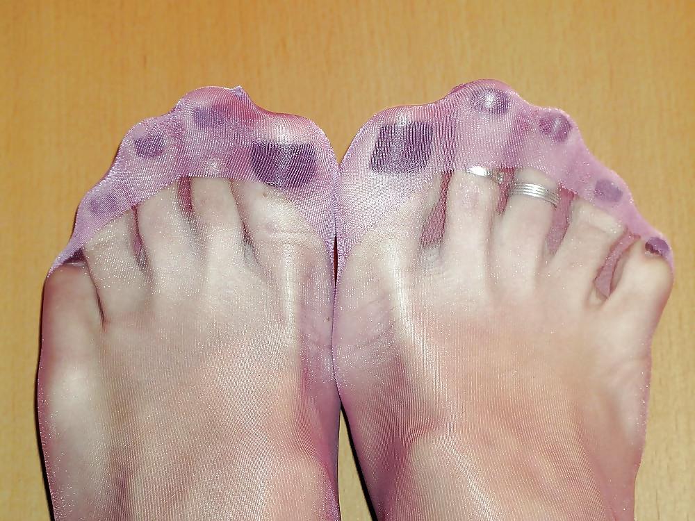 20P TEE-GIRL FETISH FOR FEET AND ASSCRACK ED 1.5