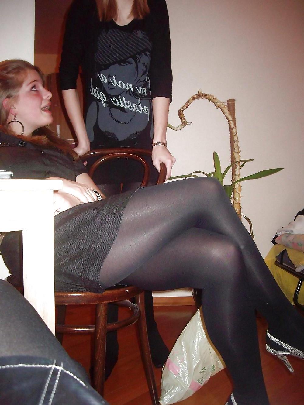 25P Pantyhose And Upskirts