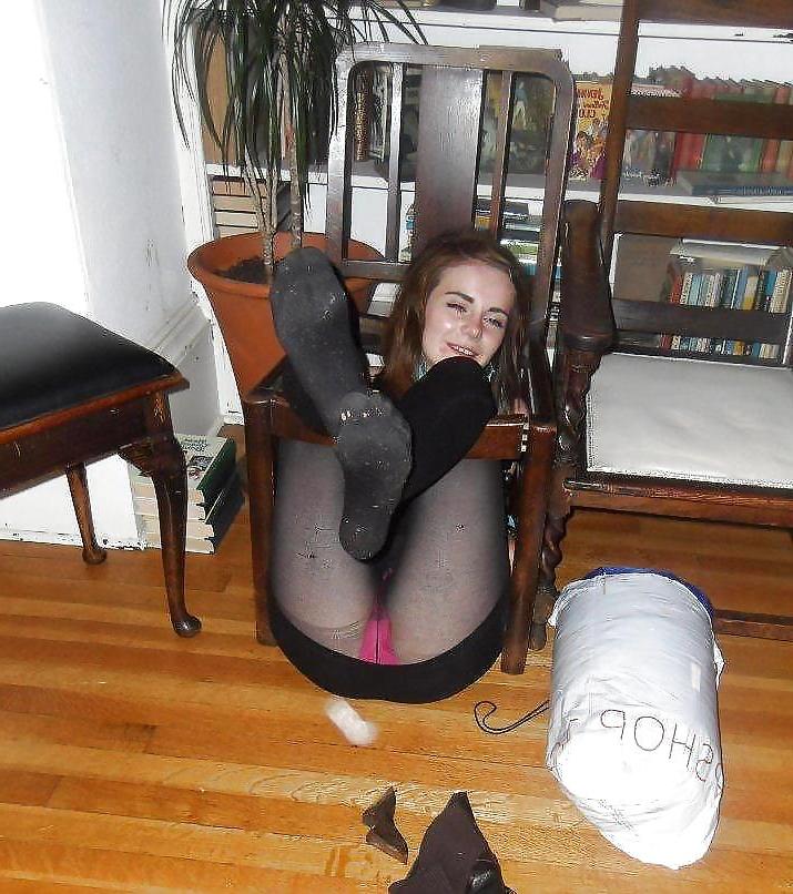 25P Pantyhose And Upskirts