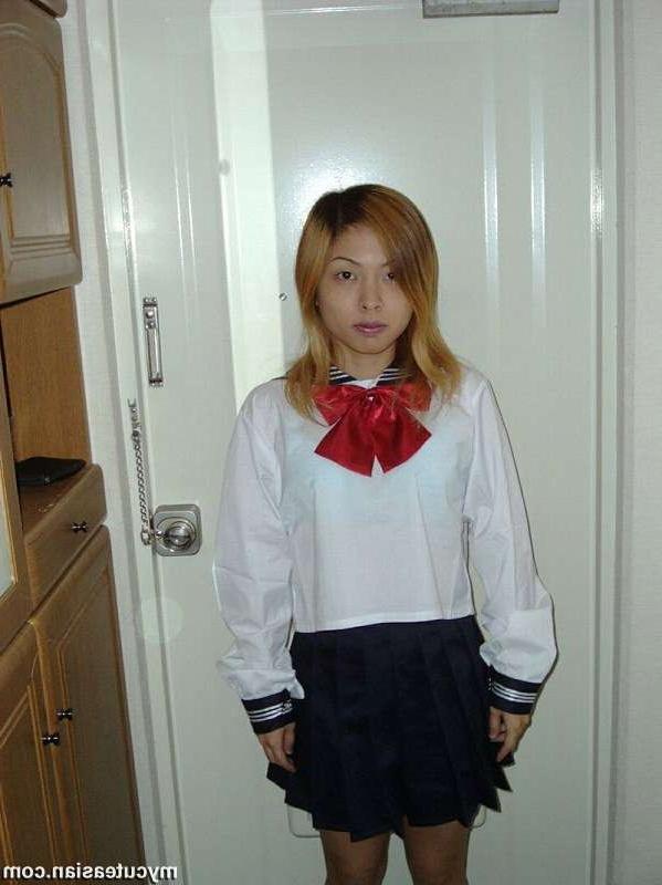 16P My asian slut wants to share theses photos