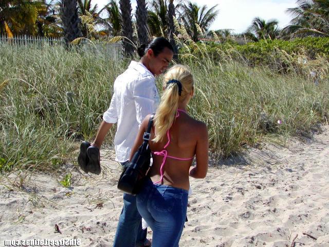 12P Doggystyle fucking of a blonde sexy ass latina babe