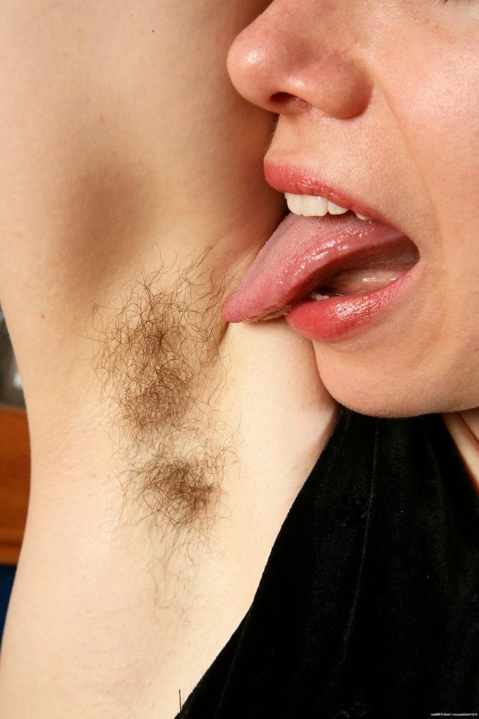 12P Hirsute Amateur Babe Closeup Hairy Cunt