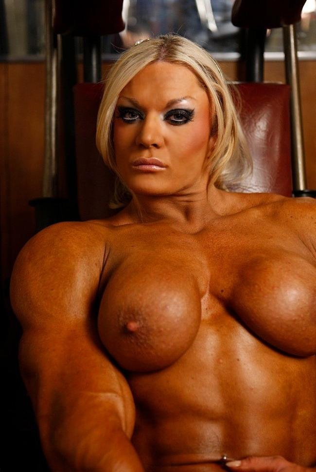 12P Massive ripped muscular blonde Amazon nude gym workout