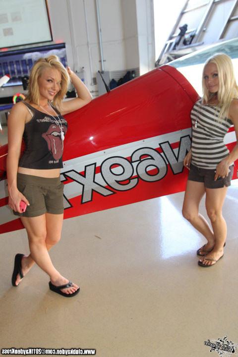 15P Kayden Kross and Jesse Jane behind the scenes