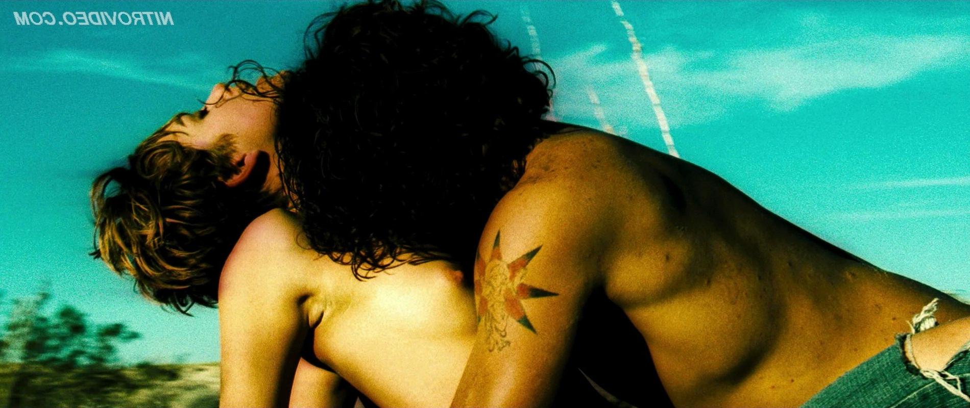 15P Sexual and dungeons Keira Knightley in Domino