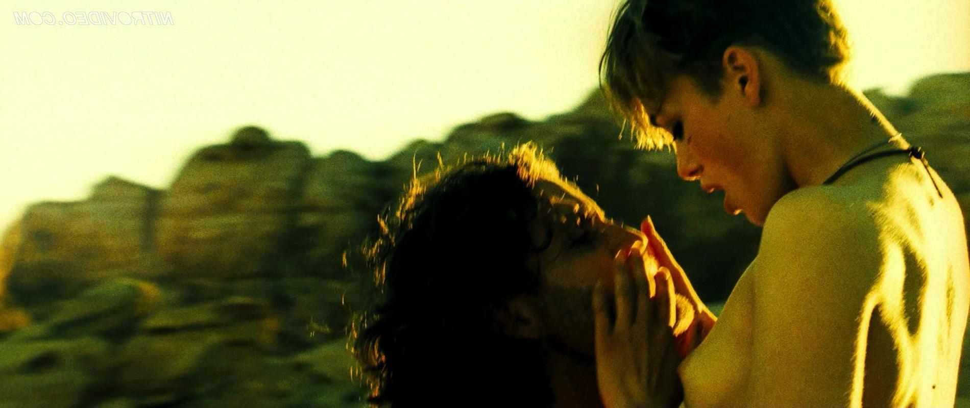 15P Sexual and dungeons Keira Knightley in Domino