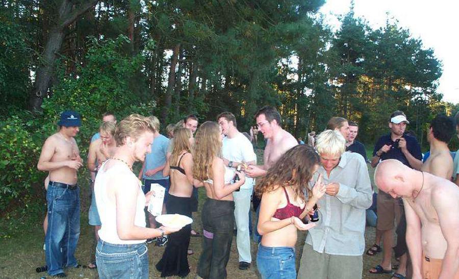 15P Drunk amateur babes