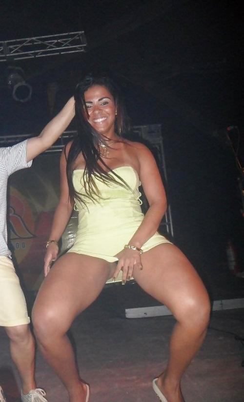 25P Debaixo da saia 35 - Under the skirt 35