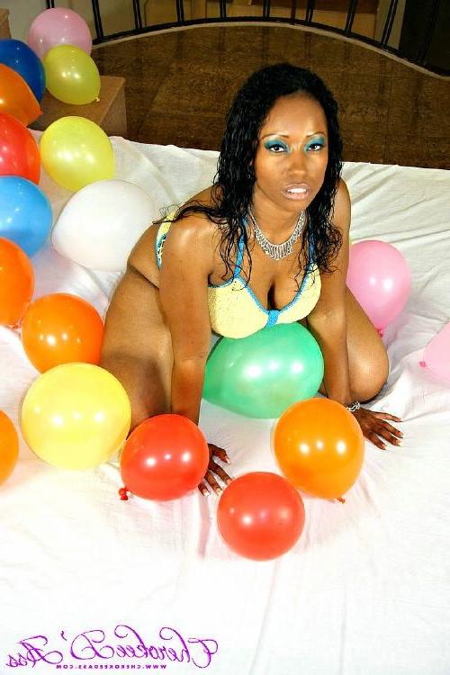 16P Cherokee Dass making a fun party at home alone and naked