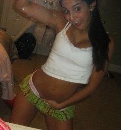 10P Babe in top and mini skirt erotically poses on home cam