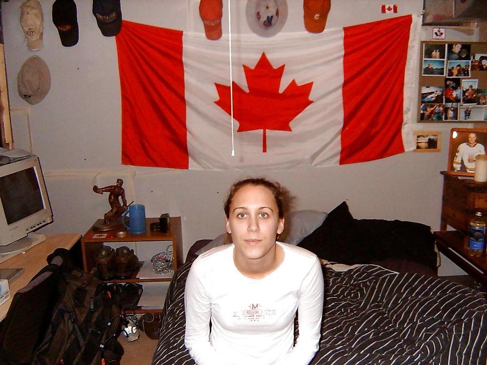 25P CANADIAN HOTTIE