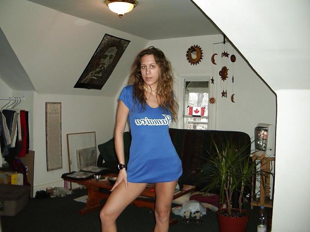 25P CANADIAN HOTTIE