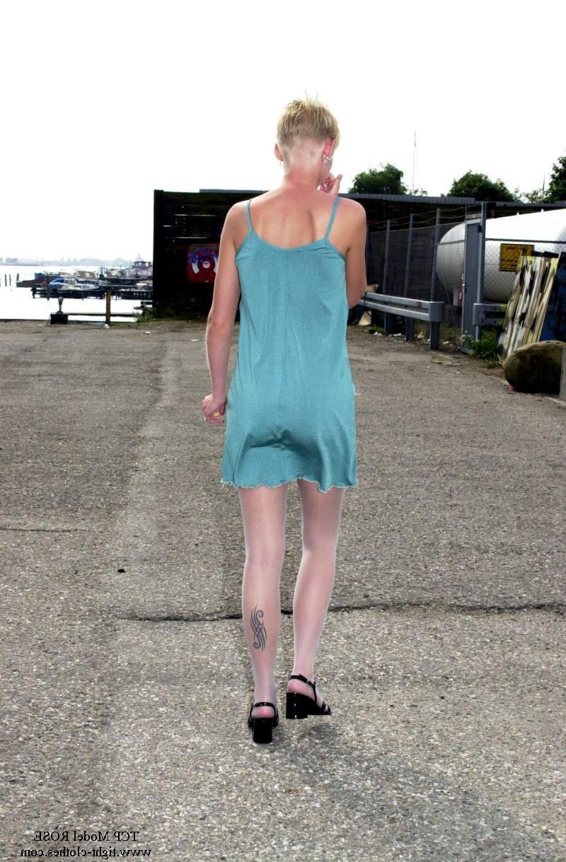 20P Blondes stocking cameltoe