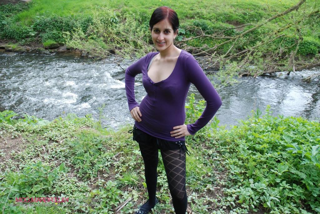 16P Zarina Masood Hot Indian Dogging