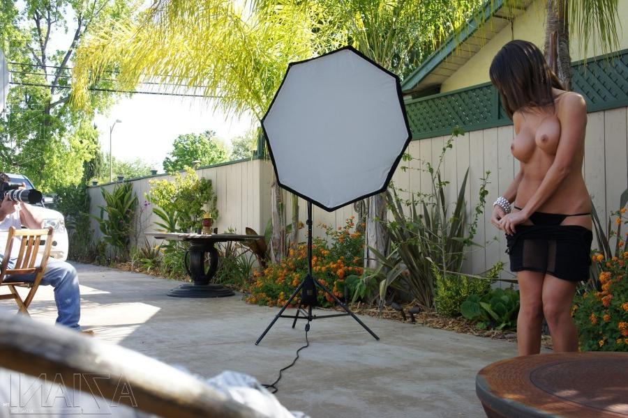 15P Behind the scenes with gorgeous busty brunette, Evelin Rain! Getting pretty, str