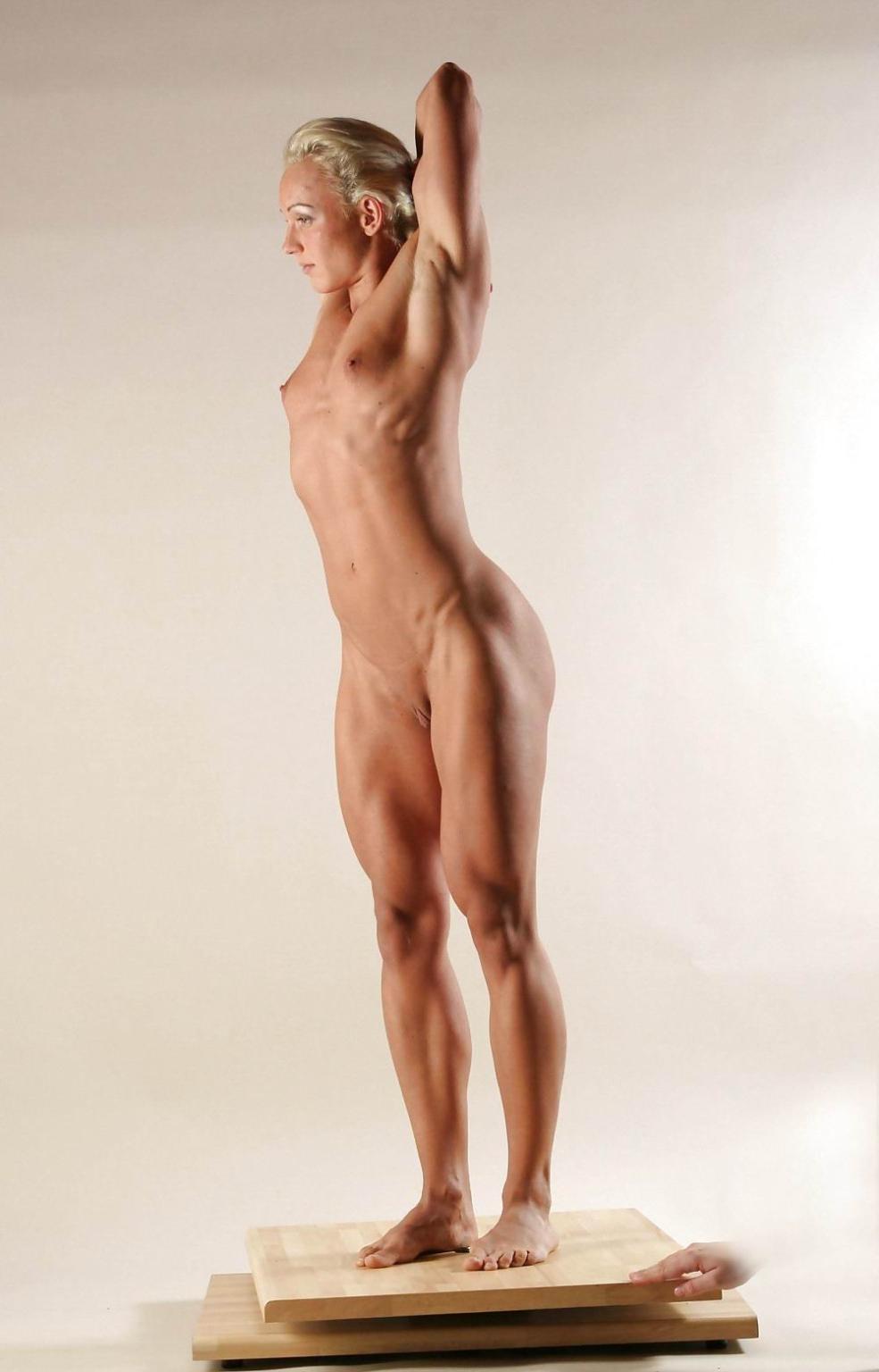 15P hot female bodybuilders with huge muscles