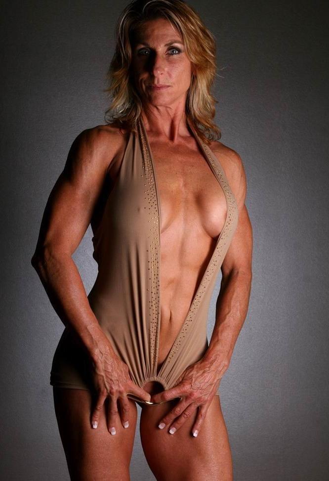 15P hot female bodybuilders with huge muscles