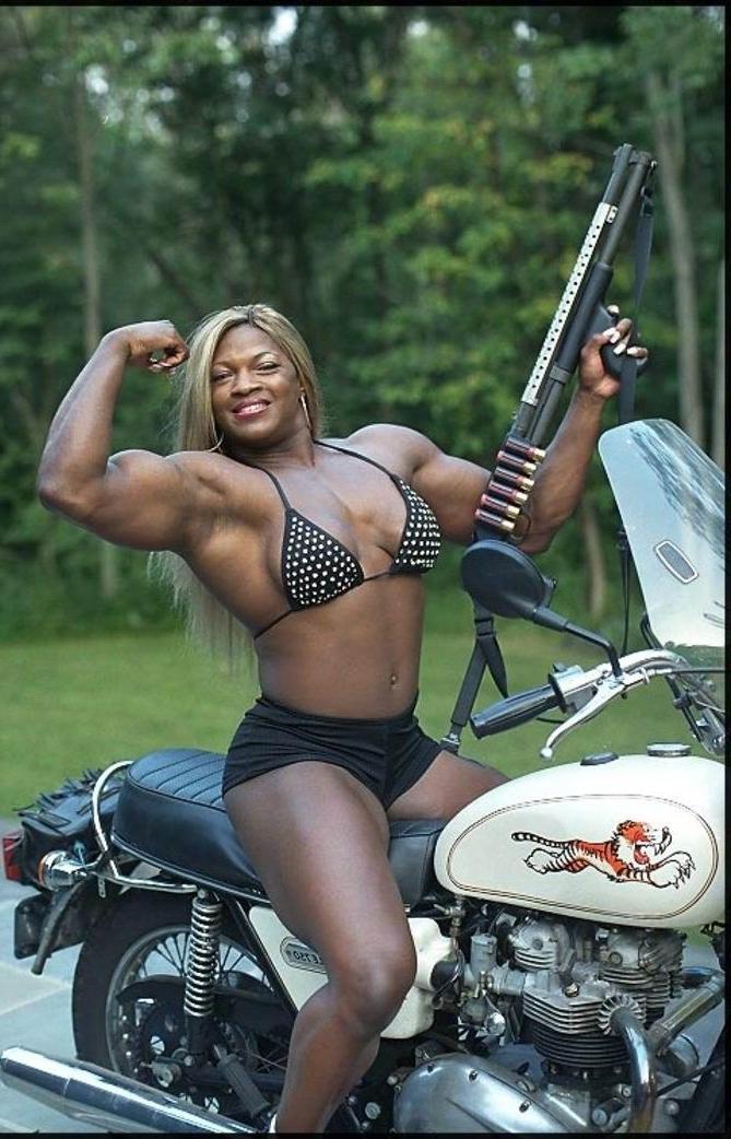 15P hot female bodybuilders with huge muscles