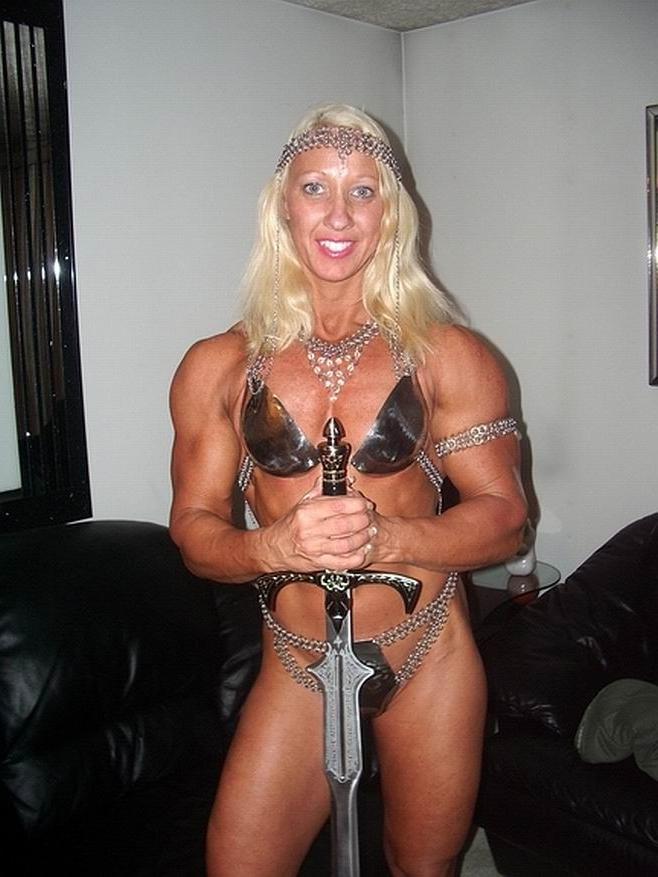 15P hot female bodybuilders with huge muscles