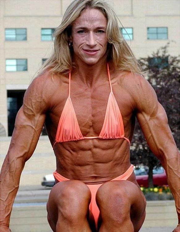 15P hot female bodybuilders posing and in action