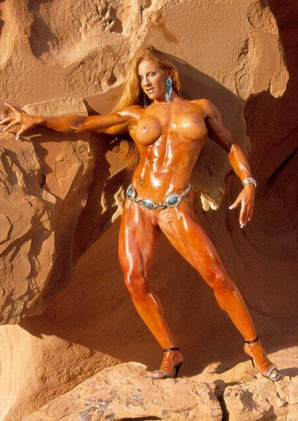 15P hot female bodybuilders posing and in action