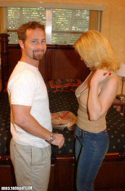 15P Blonde milf gets picked up at the flea market then taken home and banged