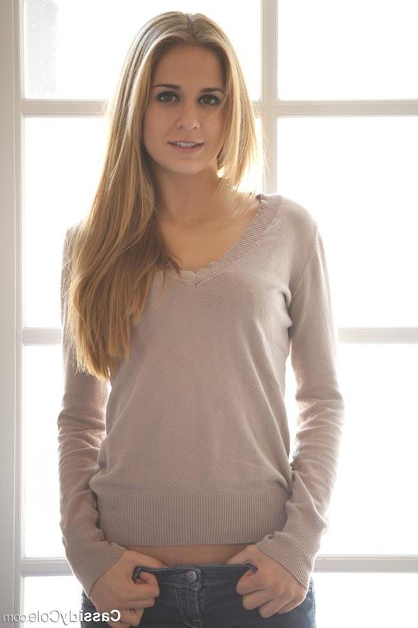 15P Cassidy Cole strips out of her jeans revealing her shaved gash