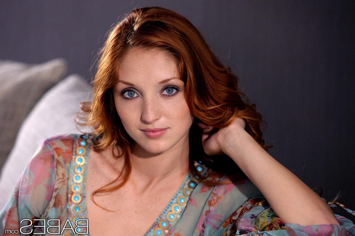 15P Beautiful redhead babe Michelle spreading her pink pussy on couch