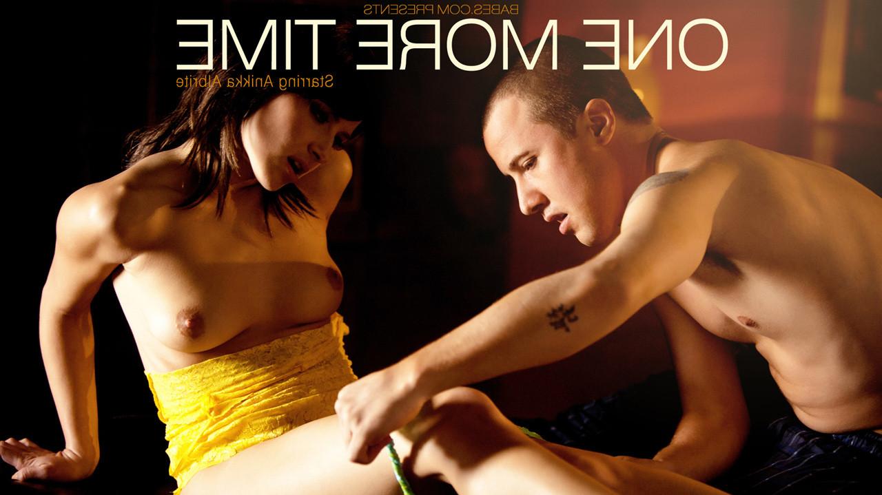 11P Annikka just found her new favorite place to share moments of passion with her b