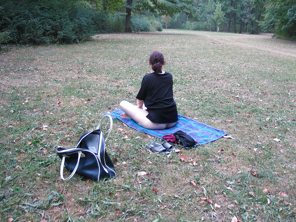 25P Geil im Park , public park nudism