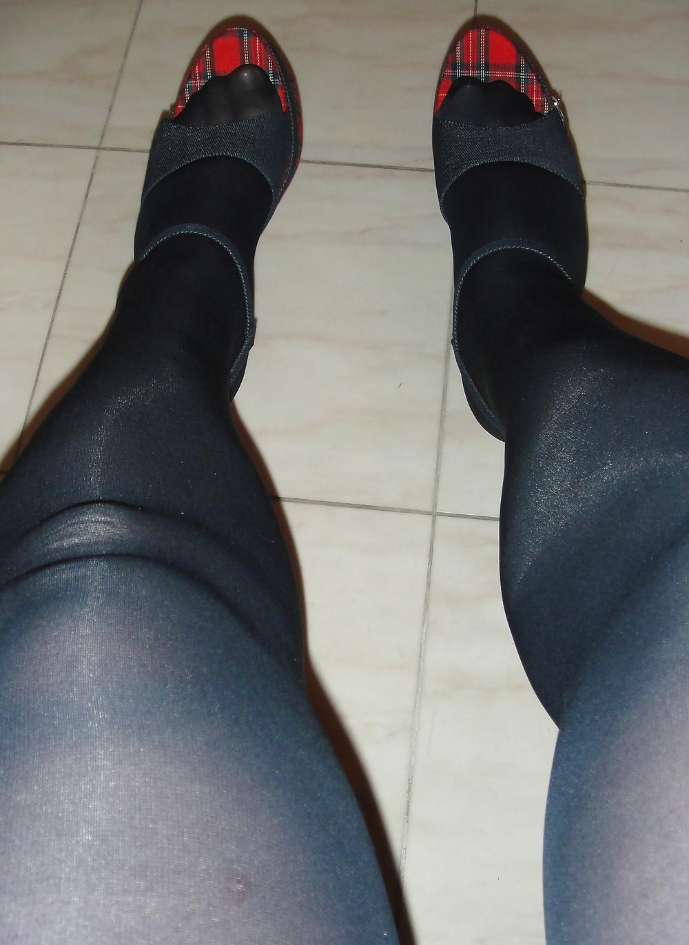 25P New pantyhose, new shoes and a NEW TOY