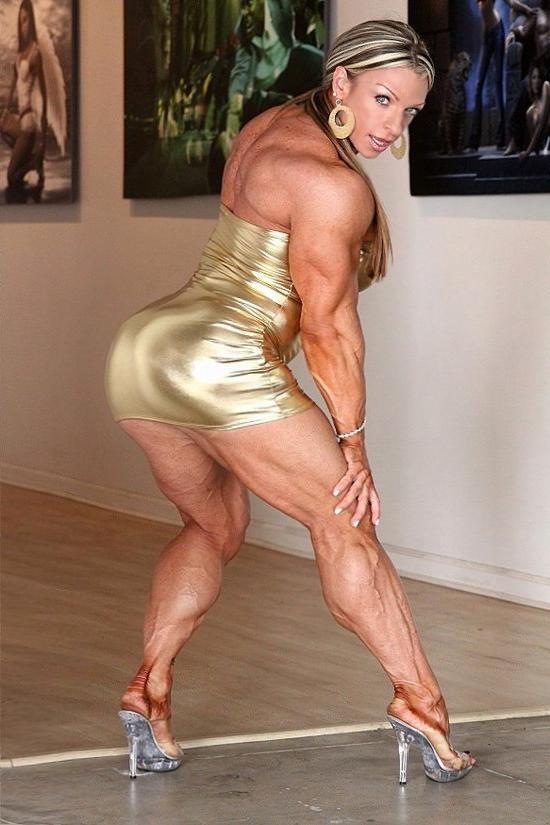 12P Massive Female Bodybuilder full of veins and ripped muscles