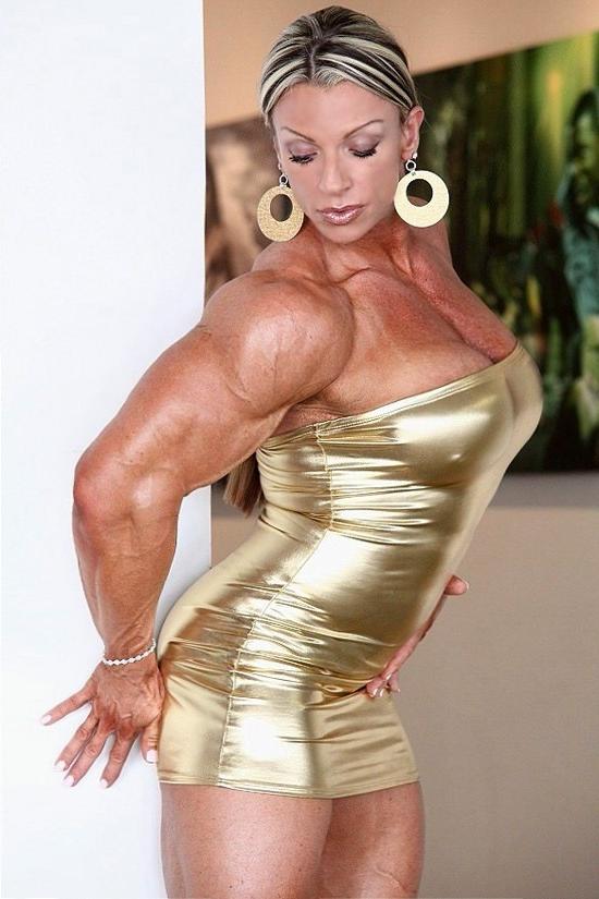 12P Massive Female Bodybuilder full of veins and ripped muscles