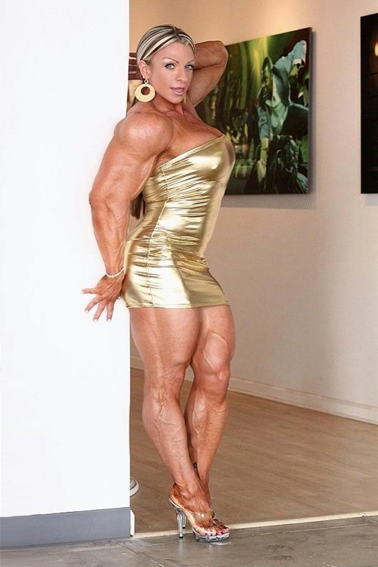 12P Massive Female Bodybuilder full of veins and ripped muscles