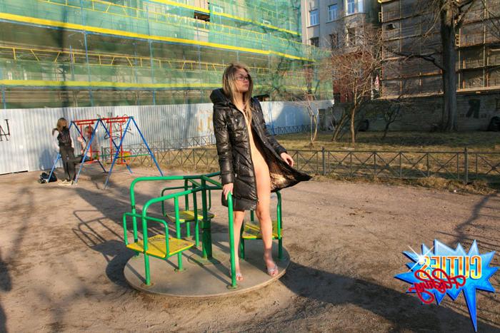 16P Absolutely loose girl gets naked in the city park