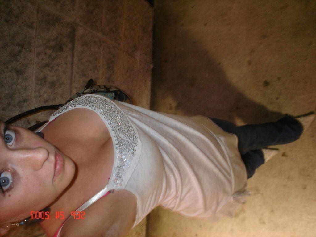 18P Hot Dutch babe selfshooting in the nude showing off her nice tits