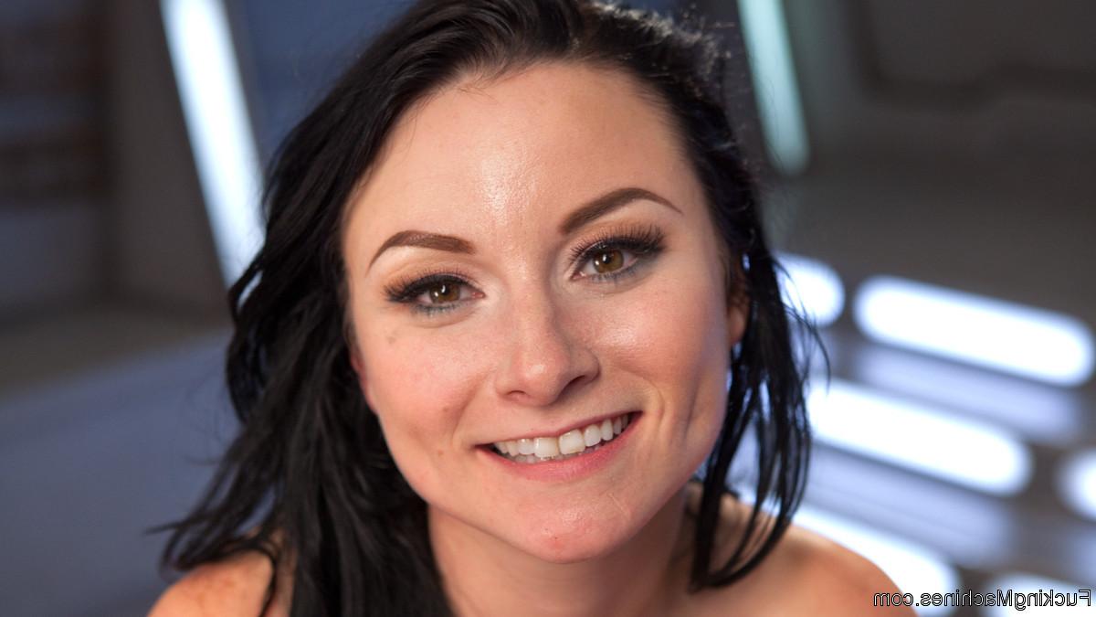 20P Super hot fuck slut Veruca James is Machine Fucked in Tight Bondage!