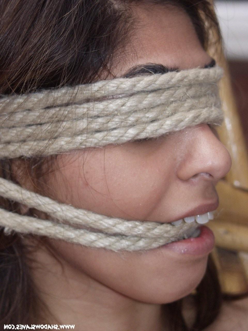 16P Indian Sahara Knite in kinky bondage