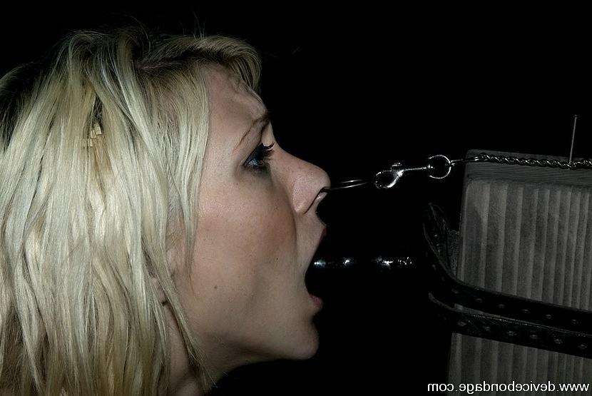 15P Blonde Samantha Sin locked up in metal cage pussy inserted