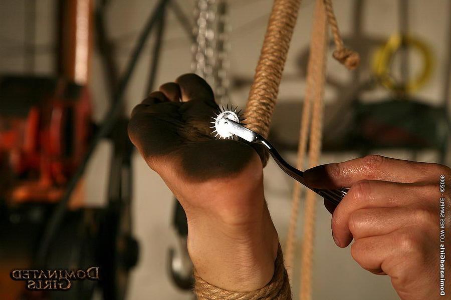 16P Evelyne Foxy strips her clothes for bondage spanking and double