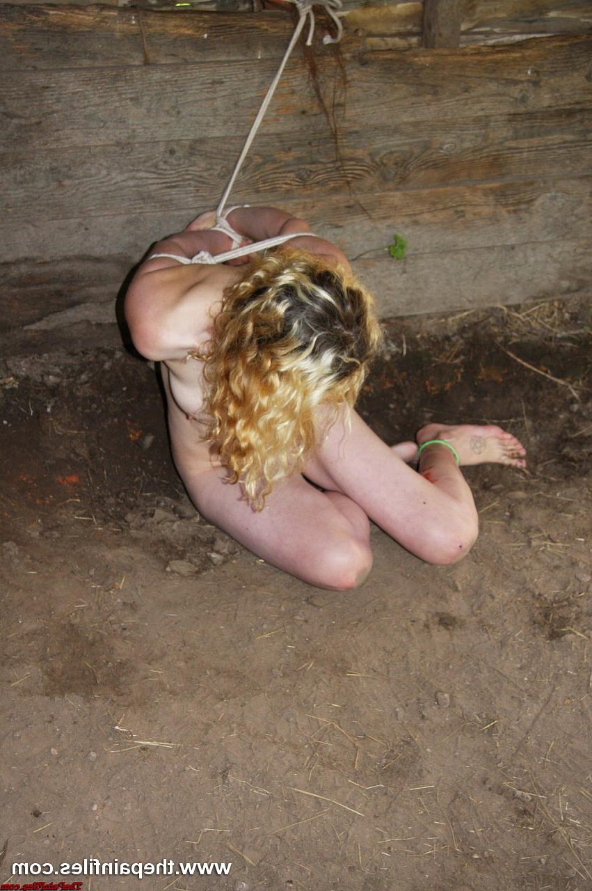 16P Blondes barn bondage and kinky rope restraints