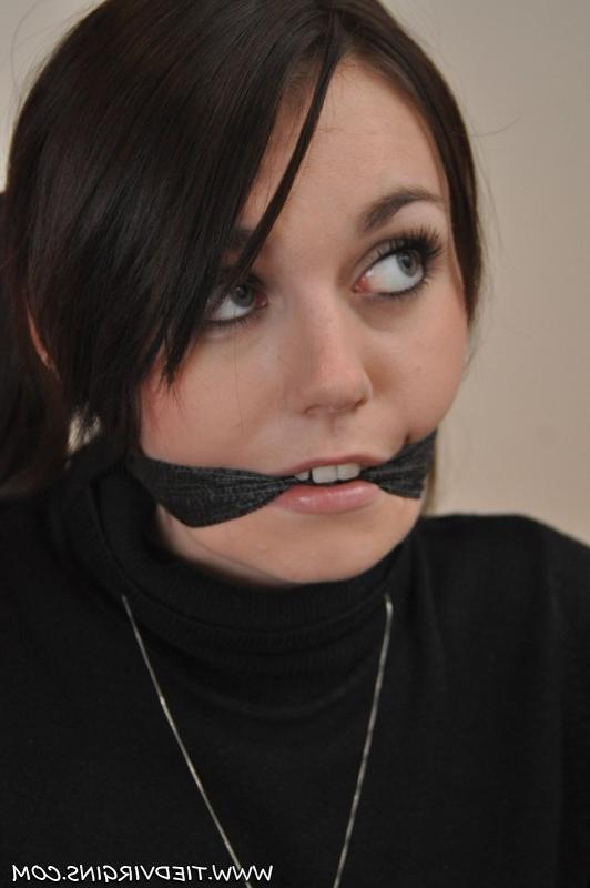 16P Girl tied up in bondage at office