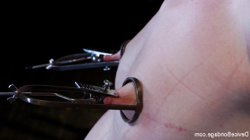 15P Sarah Shevon suffers in bondage with toys on fucking machine