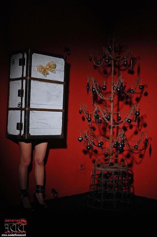 16P Alice Miller christmas present all her holes fucked in bondage