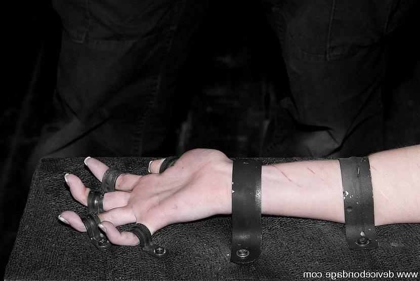 15P Blonde Sarah Jane Ceylon in device bondage her pussy exposed