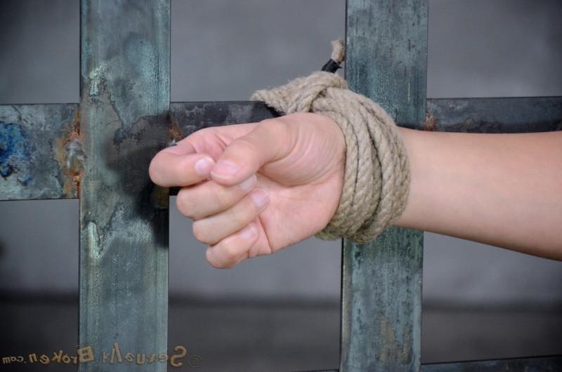 16P Katrina Jade in her first rope bondage is made to cum