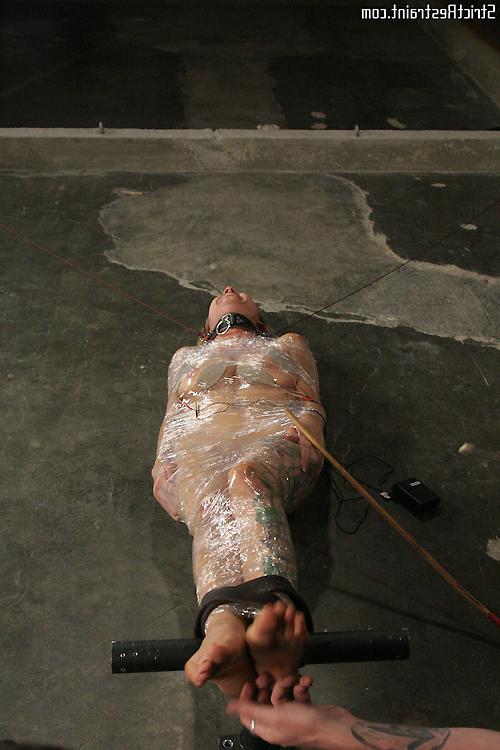15P Pain slut punished
