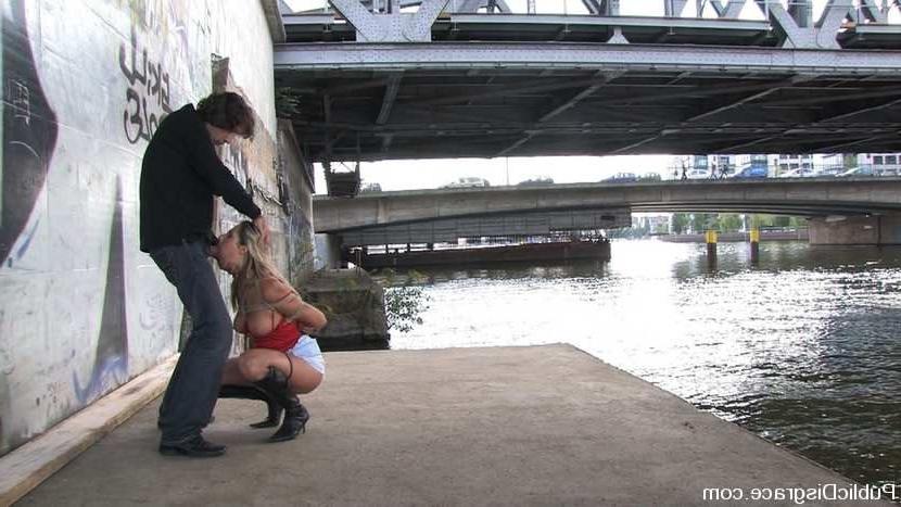 15P Pretty blonde getting bondage act and having sex outside