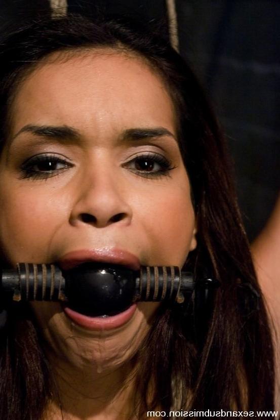 15P Gorgeous Daisy Marie in rope bondage and having rough sex