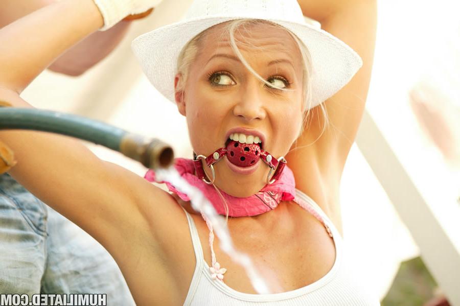 16P Racy Milf Diana gets tied up and fucked hard in her greenhouse